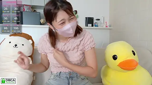 SUZU  online show from 10/05/25, 12:12