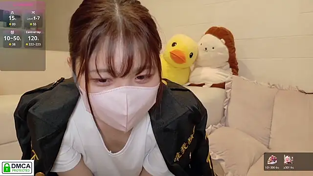 Snapshot of SUZU_ chatting on 06/18/26, 11:04 SUZU online show from 06/18/26, 11:04