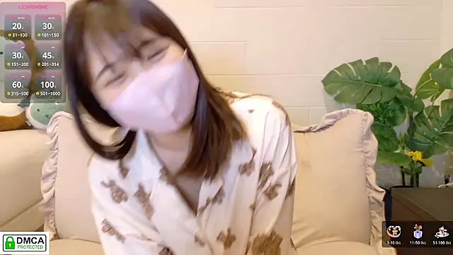 SUZU  online show from 04/08/26, 03:13