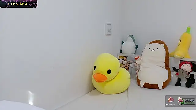 SUZU  online show from 02/25/25, 11:37