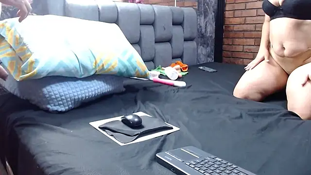 Couple Gold69 online show from 04/19/26, 08:59