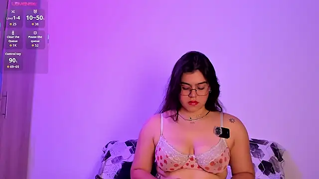 veronica185 online show from 04/18/26, 05:43