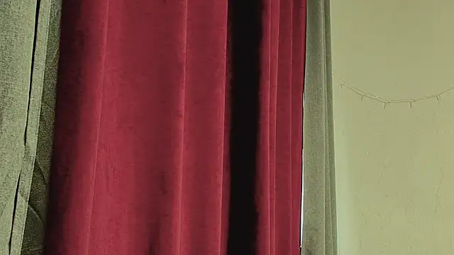 SecretAnni online show from 10/05/25, 11:12