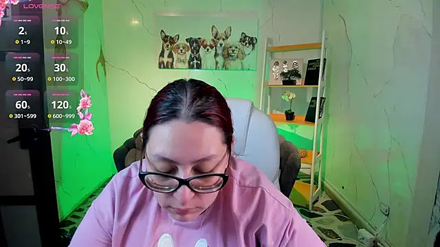 NiickyJones online show from 11/17/25, 05:50