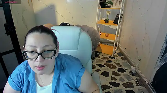 NiickyJones online show from 11/01/25, 09:52