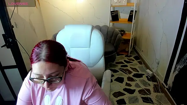 NiickyJones online show from 09/13/25, 09:15