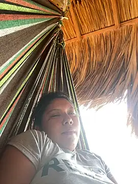 Dellyyymusic online show from 04/05/26, 08:37