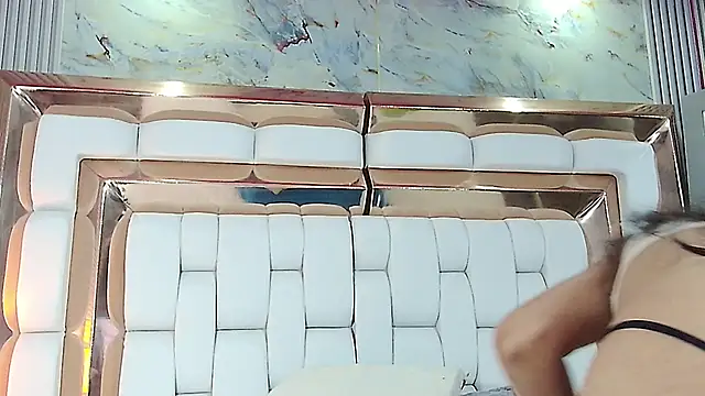 littlee emilyy  online show from 03/19/25, 02:59