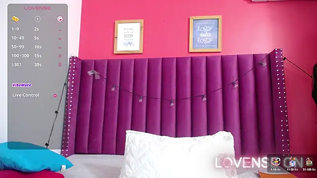 littlee emilyy  online show from 12/27/24, 12:56