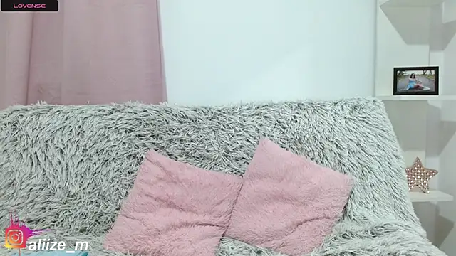 aliicee m online show from 03/19/25, 01:21