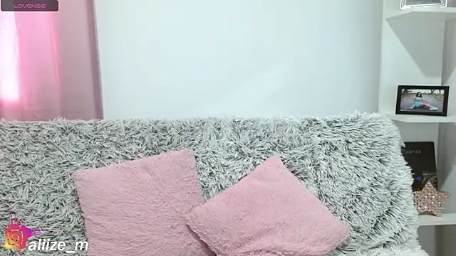 aliicee m online show from 10/08/25, 05:57