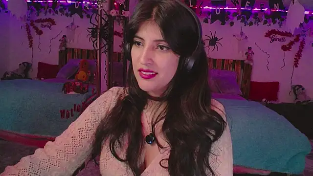 azahar  ziiz online show from 10/24/25, 10:42