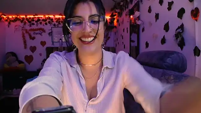 azahar  ziiz online show from 03/03/25, 08:43