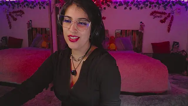 azahar  ziiz online show from 11/10/25, 10:26