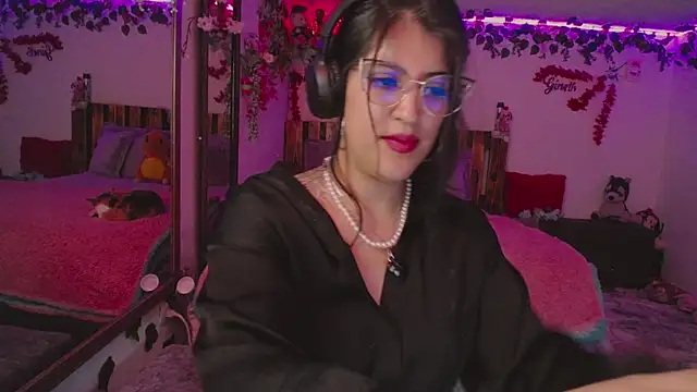 azahar  ziiz online show from 11/06/25, 10:36