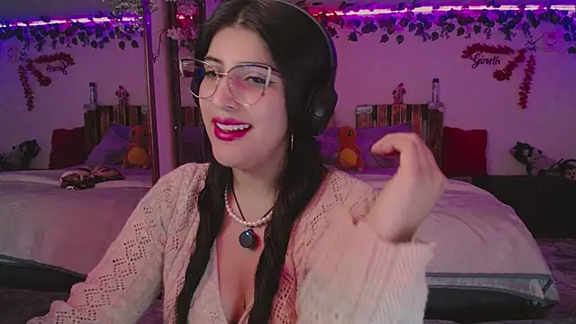 azahar  ziiz online show from 11/20/25, 10:09