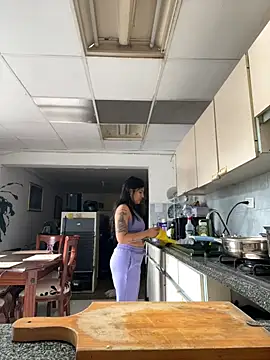 azahar  ziiz online show from 03/18/26, 04:30