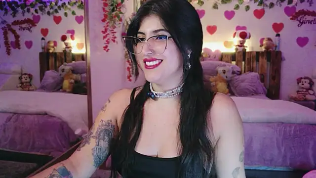 Snapshot of azahar__ziiz chatting on 07/13/26, 11:04 azahar ziiz online show from 07/13/26, 11:04