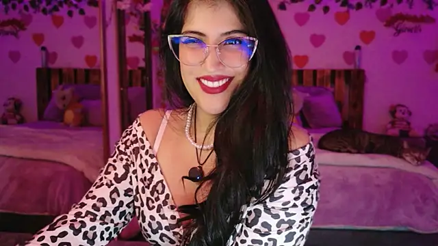 azahar  ziiz online show from 04/14/26, 01:10