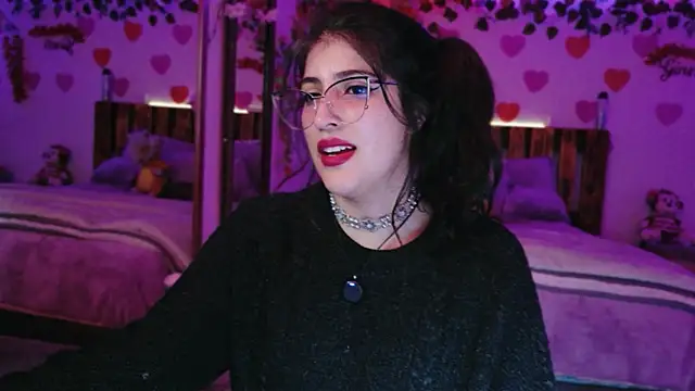 azahar  ziiz online show from 04/16/26, 12:33