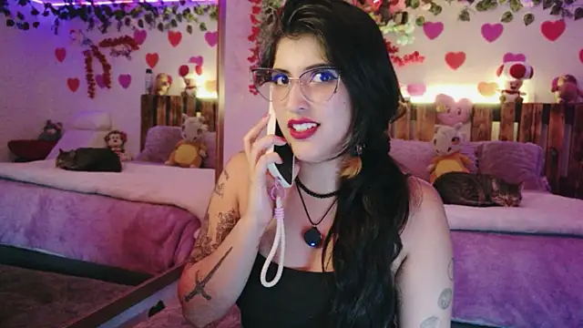 Snapshot of azahar__ziiz chatting on 07/09/26, 12:33 azahar ziiz online show from 07/09/26, 12:33