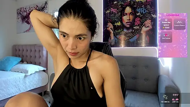 Snapshot of andykiuty chatting on 10/23/25, 08:07 andykiuty online show from 10/23/25, 08:07