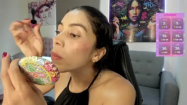 Snapshot of andykiuty chatting on 11/20/25, 08:53 andykiuty online show from 11/20/25, 08:53