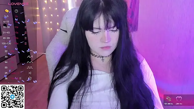 SelenaCute online show from 03/04/26, 11:07