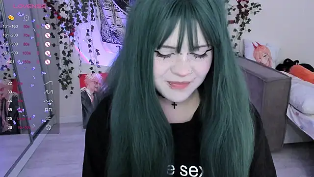Snapshot of SelenaCute chatting on 09/22/25, 05:02 SelenaCute online show from 09/22/25, 05:02
