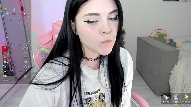 Snapshot of SelenaCute chatting on 12/22/24, 08:16 SelenaCute online show from 12/22/24, 08:16