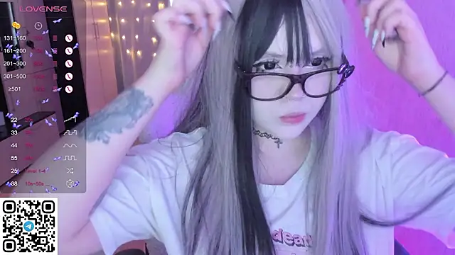 SelenaCute online show from 02/16/26, 08:13