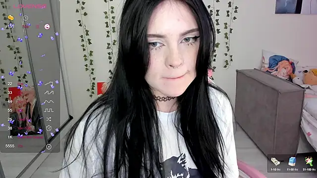 Snapshot of SelenaCute chatting on 01/27/25, 08:07 SelenaCute online show from 01/27/25, 08:07