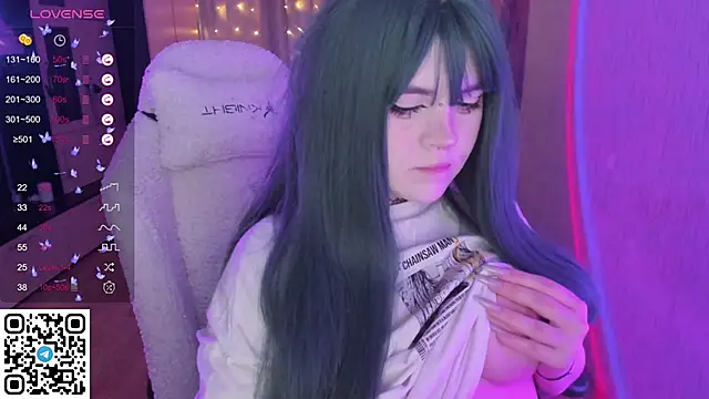 Snapshot of SelenaCute chatting on 04/07/26, 05:42 SelenaCute online show from 04/07/26, 05:42