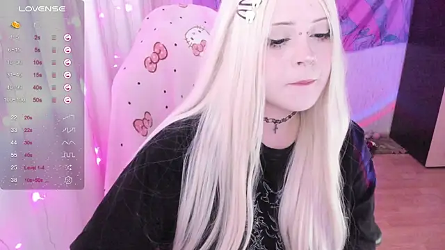SelenaCute online show from 07/08/26, 04:35