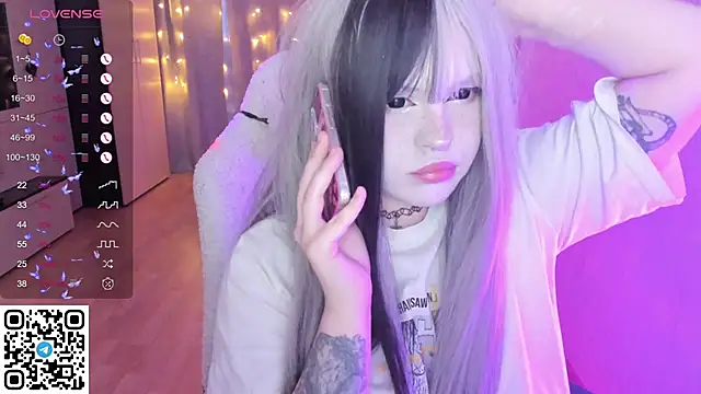 SelenaCute online show from 02/10/26, 05:39