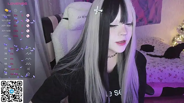 SelenaCute online show from 01/15/26, 07:34