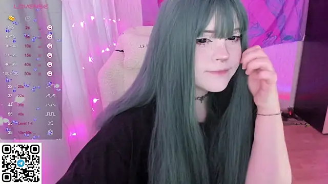 Snapshot of SelenaCute chatting on 05/14/26, 05:59 SelenaCute online show from 05/14/26, 05:59