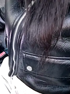 Silvia Zeno online show from 02/10/26, 07:57