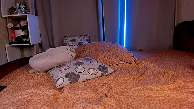 Jess Lui online show from 11/28/25, 03:28