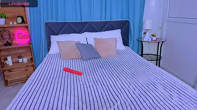 LucieHells online show from 02/03/26, 01:27