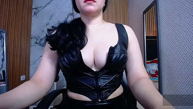 megancero online show from 12/05/25, 12:37