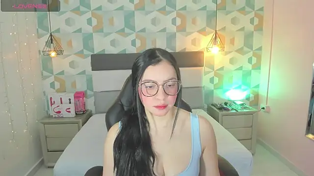 megancero online show from 02/21/25, 12:38