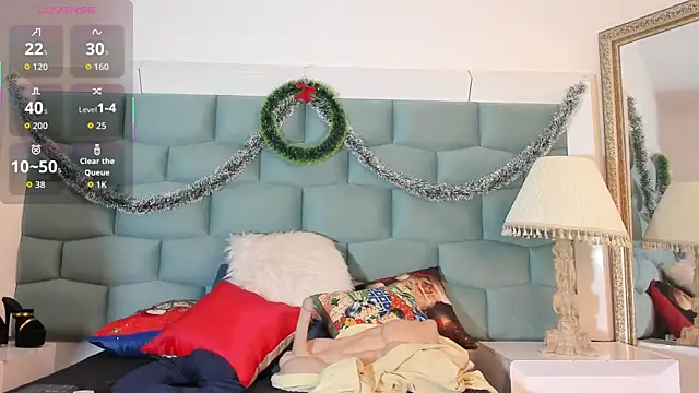 MiaMancini online show from 12/16/25, 09:19