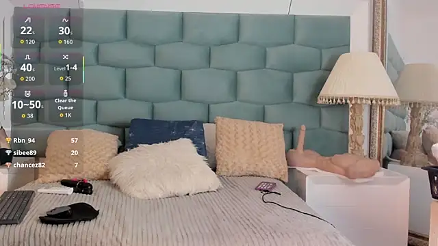 MiaMancini online show from 04/05/26, 02:02