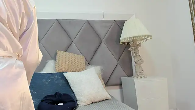 MiaMancini online show from 11/20/25, 08:53