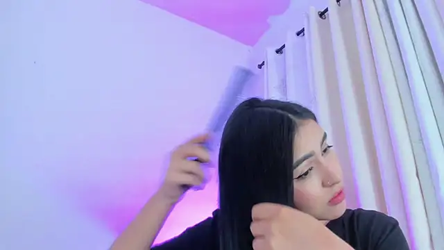 Snapshot of Abby__colins chatting on 12/07/24, 04:26 Abby  colins online show from 12/07/24, 04:26