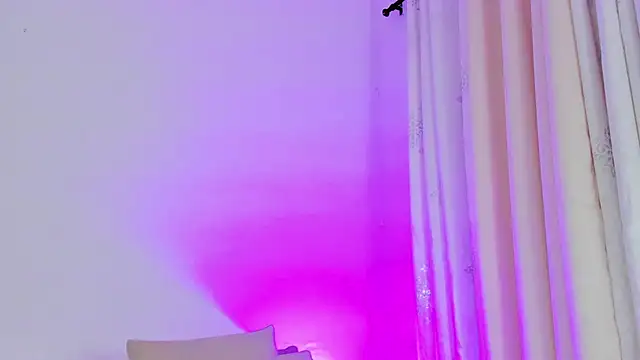 Snapshot of Abby__colins chatting on 12/14/24, 02:10 Abby  colins online show from 12/14/24, 02:10