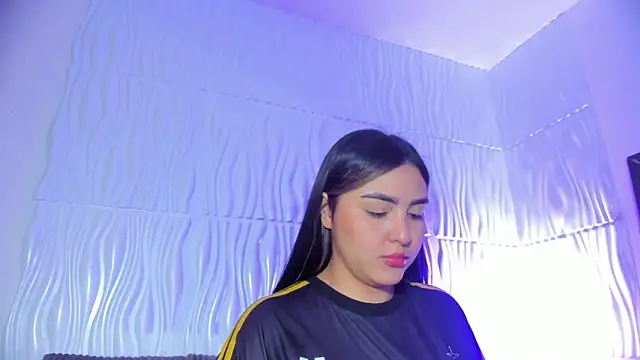 Abby  colins online show from 11/19/25, 08:53