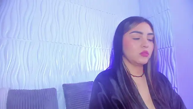 Snapshot of Abby__colins chatting on 10/27/25, 07:37 Abby  colins online show from 10/27/25, 07:37