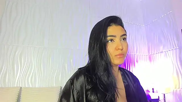 Snapshot of Abby__colins chatting on 05/19/26, 04:03 Abby colins online show from 05/19/26, 04:03